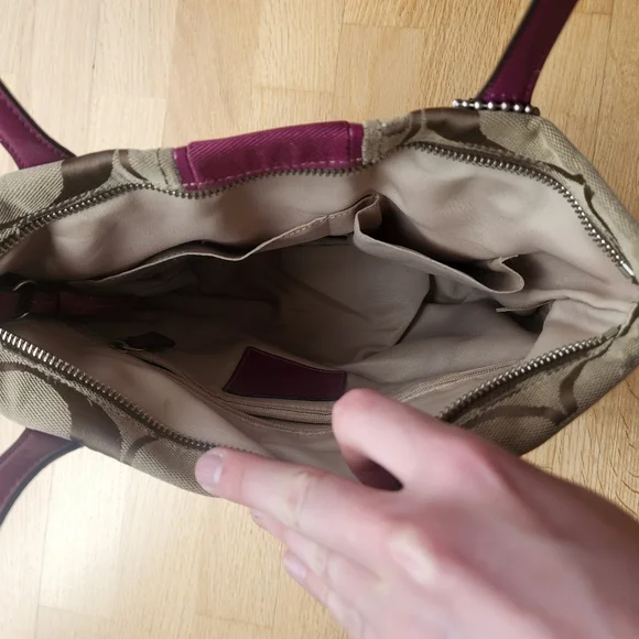 Coach Handbag - Picture 6 of 11